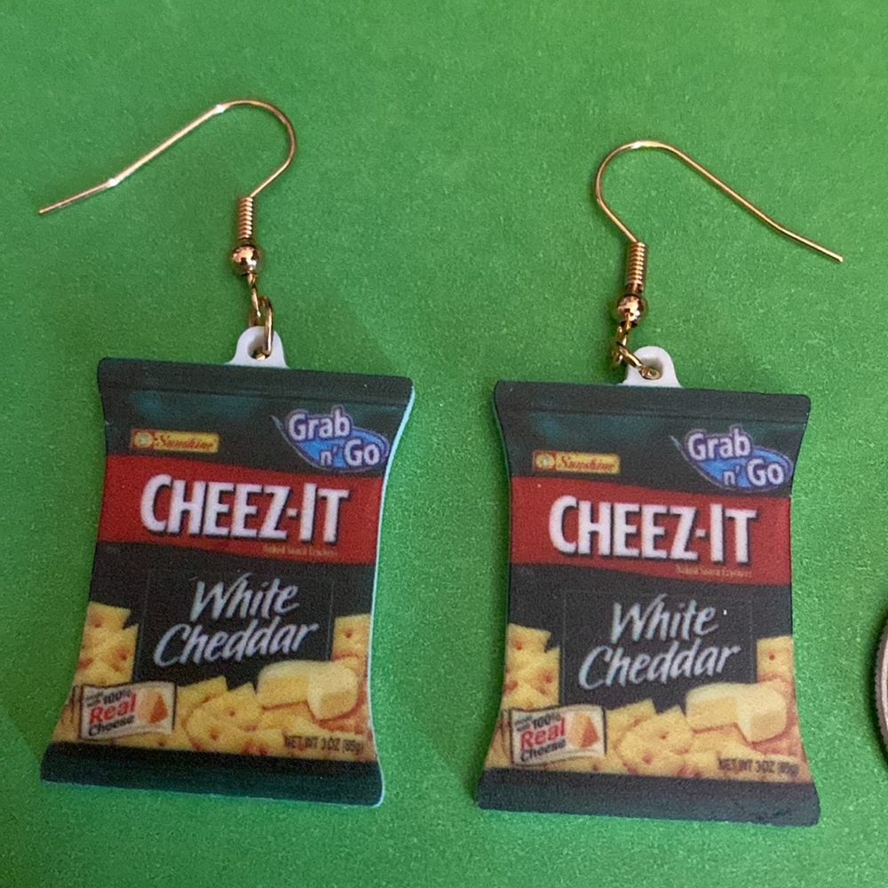 Cheez-It White Cheddar Earrings